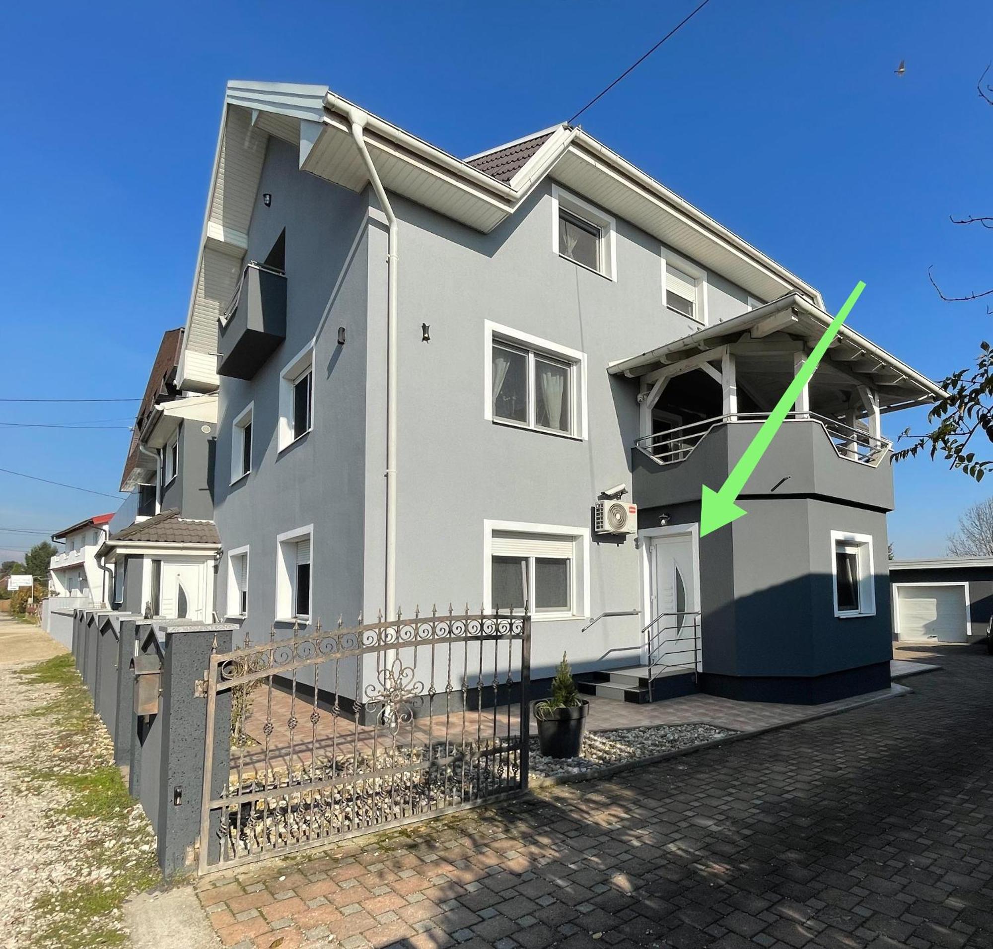 4 Stars Apartments Near Airport Velika Gorica Exterior photo