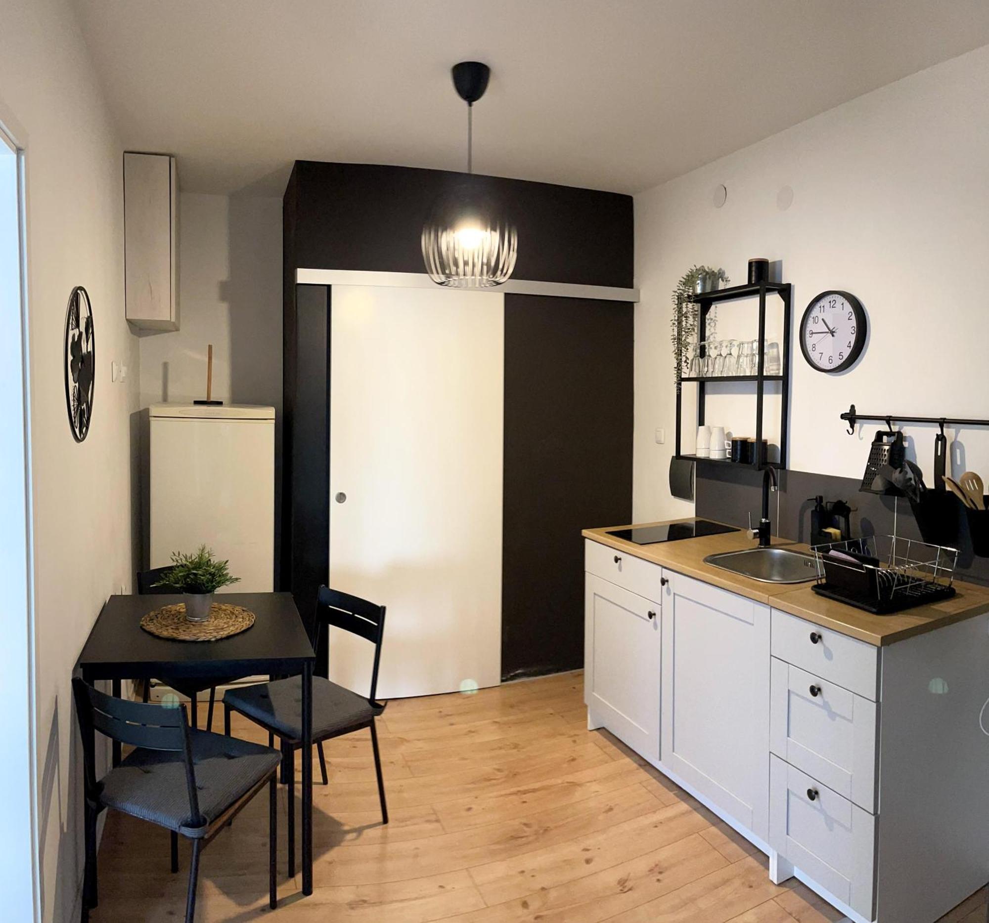 4 Stars Apartments Near Airport Velika Gorica Exterior photo